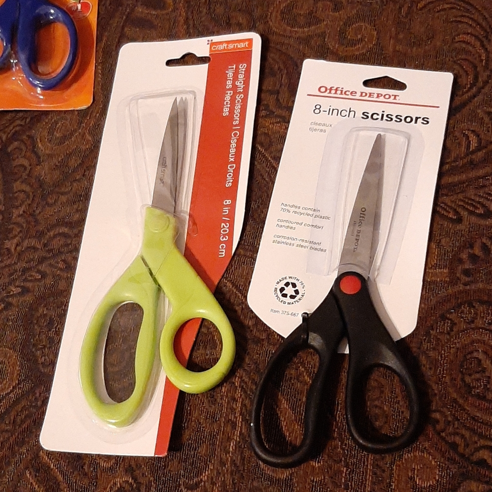Scissors - Picture 4 of 4